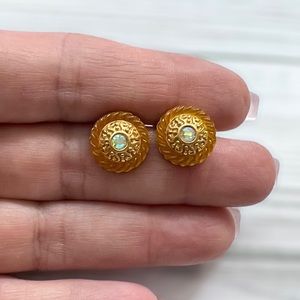 Fashion pierced earrings